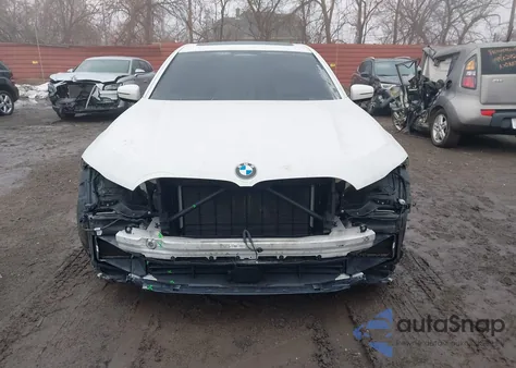 2021 BMW 750 Xi z USA, uszkodzony, nr VIN WBA7U2C02MCF48645